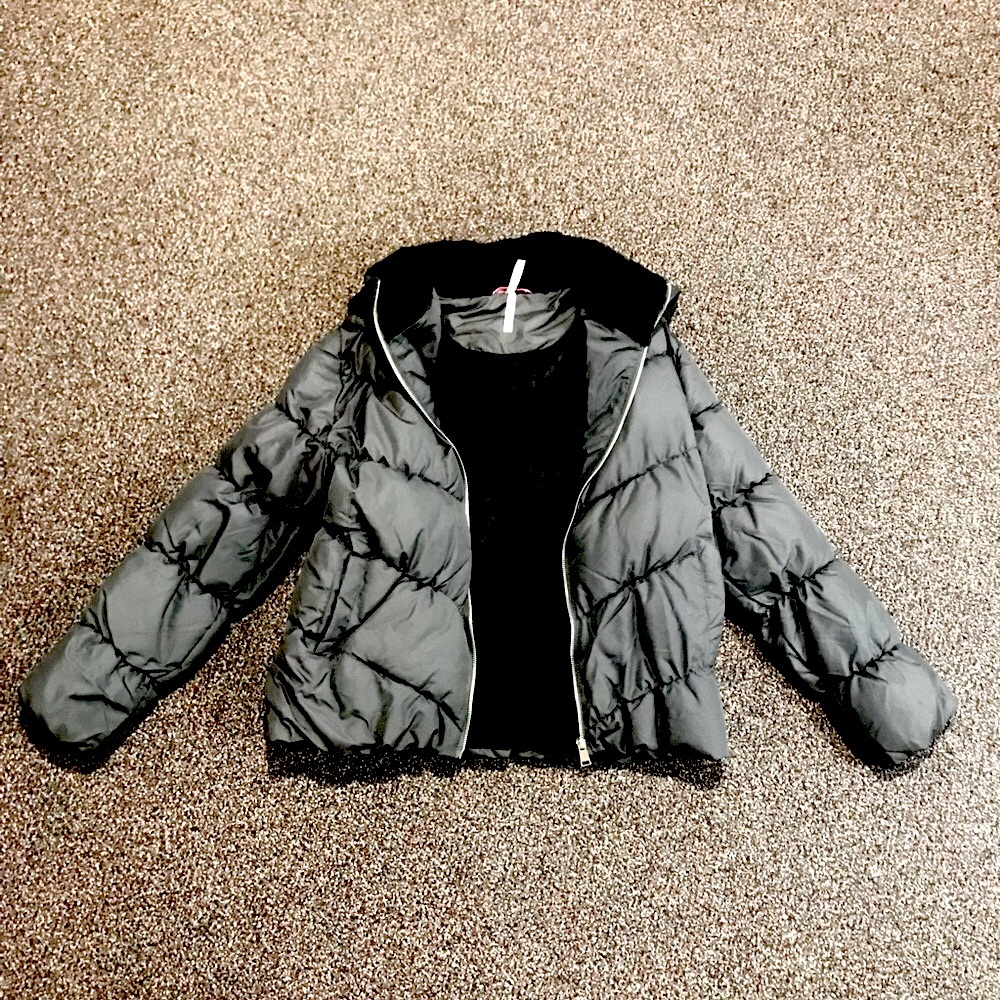 XL gunmetal grey hooded puffer jacket